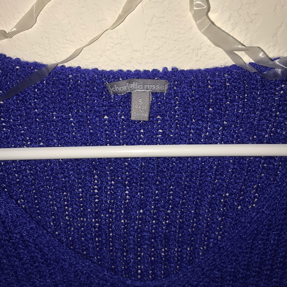Blue Sweater - Picture 2 of 4